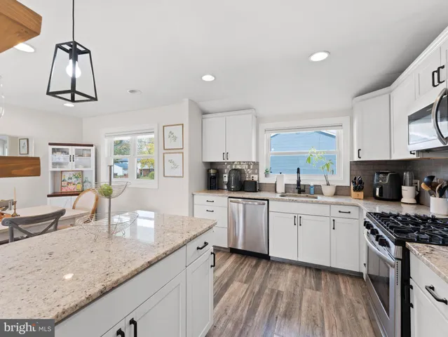 $395,000 | 1001 Lynnwood Lane, Somerdale, NJ 08083