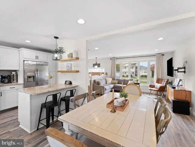 $395,000 | 1001 Lynnwood Lane, Somerdale, NJ 08083