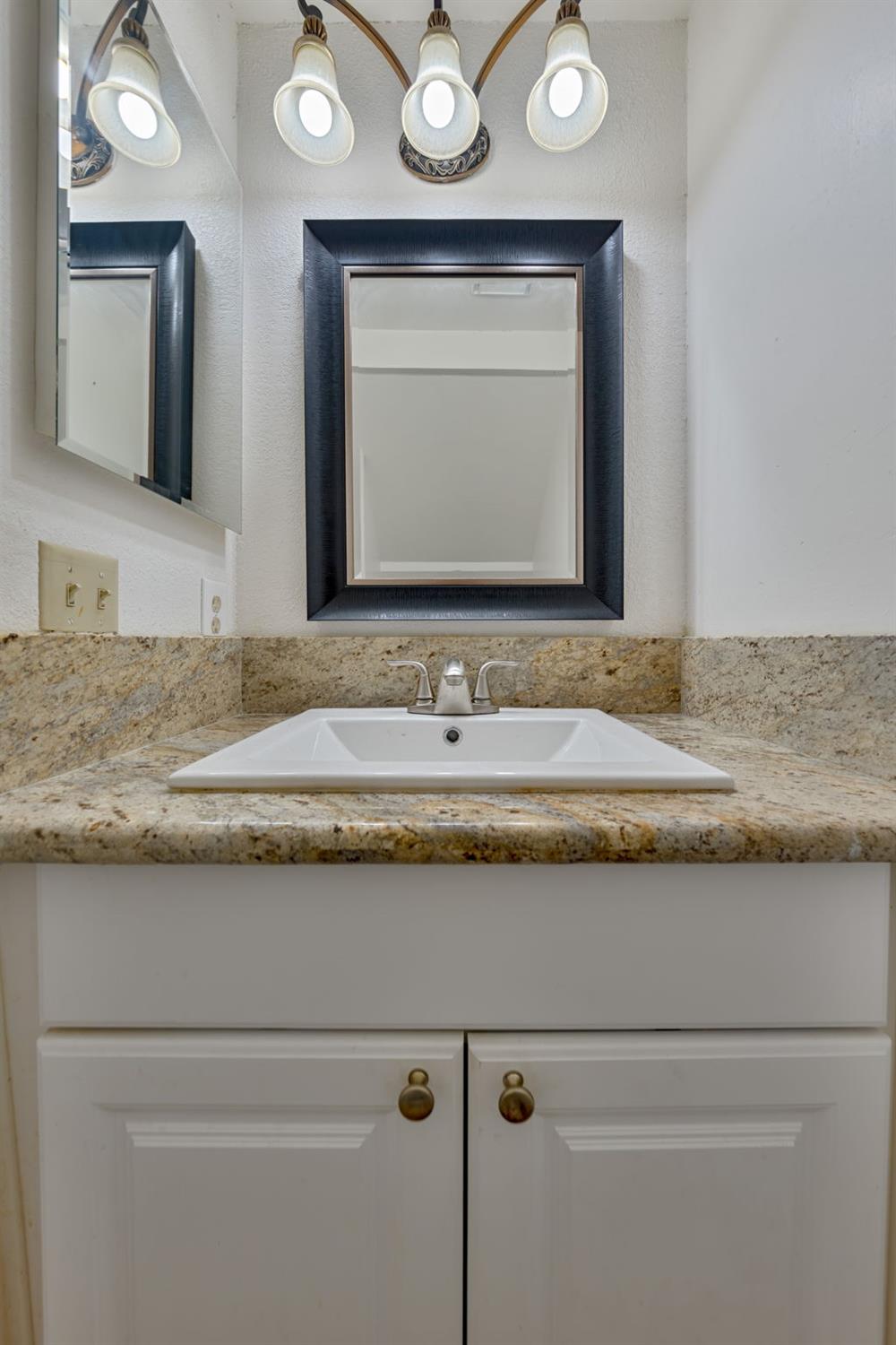 9237 Madison Avenue Orangevale, CA 95662 - Photo 15 of 40