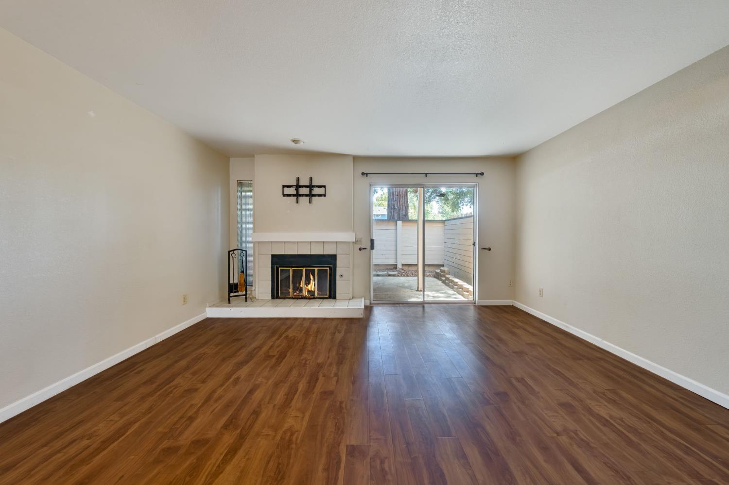 9237 Madison Avenue Orangevale, CA 95662 - Photo 5 of 40