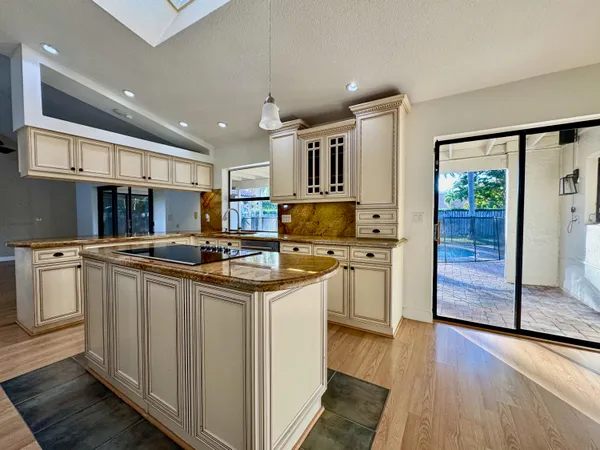 $5,100 | 1701 Northwest 97th Terrace, Plantation, FL 33322