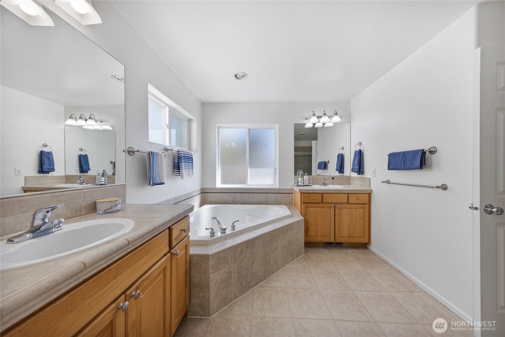 1123 South 36th Street Renton, WA 98055 - Photo 19 of 30 Gallery Image 19