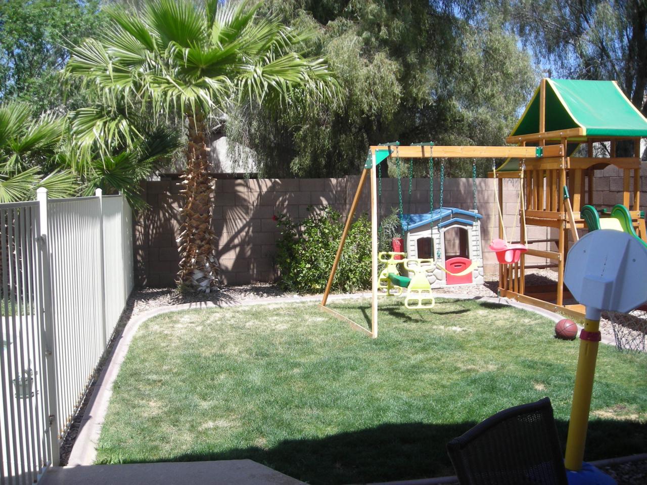 3250 East Hampton Lane Gilbert, AZ 85295 - Photo 3 of 11 Grassy play area!