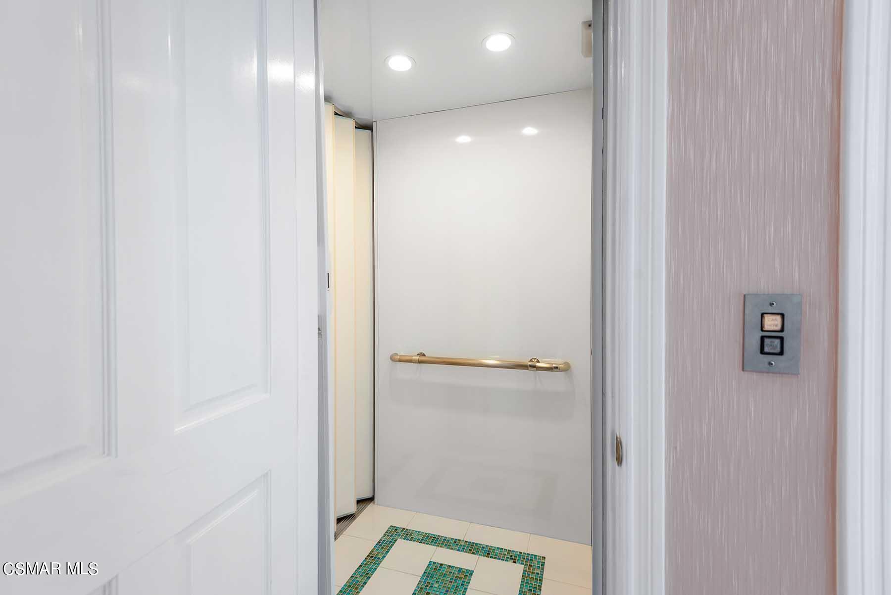 5467 Wellesley Drive Calabasas, CA 91302 - Photo 21 of 60 29