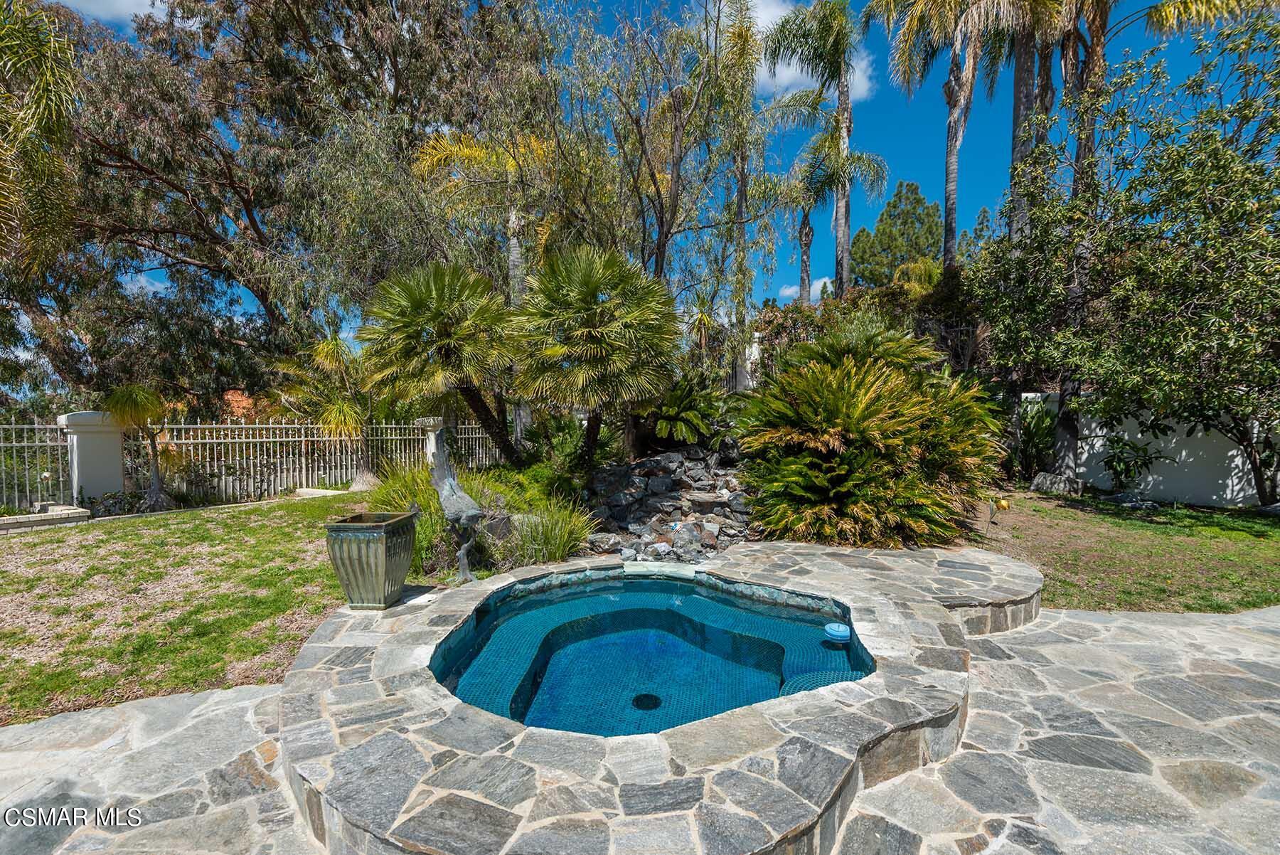 5467 Wellesley Drive Calabasas, CA 91302 - Photo 46 of 60 62