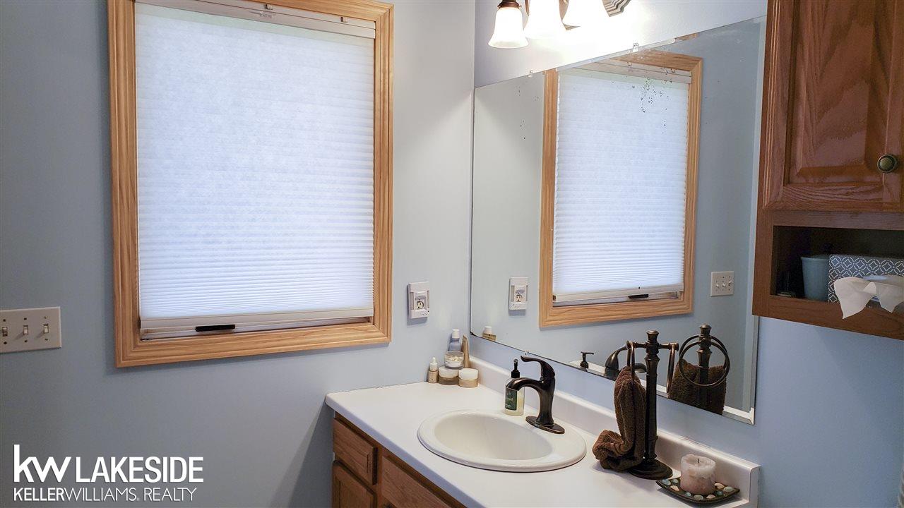 62335 Ray Center Road Ray, MI 48096 - Photo 25 of 38 50010143-24.JPG