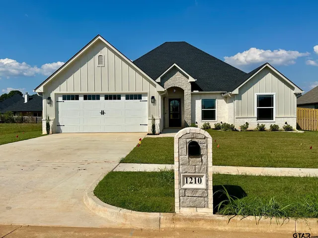 $429,000 | 1210 Golden Eagle Way, Whitehouse, TX 75791