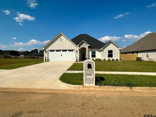 $429,000 | 1210 Golden Eagle Way, Whitehouse, TX 75791