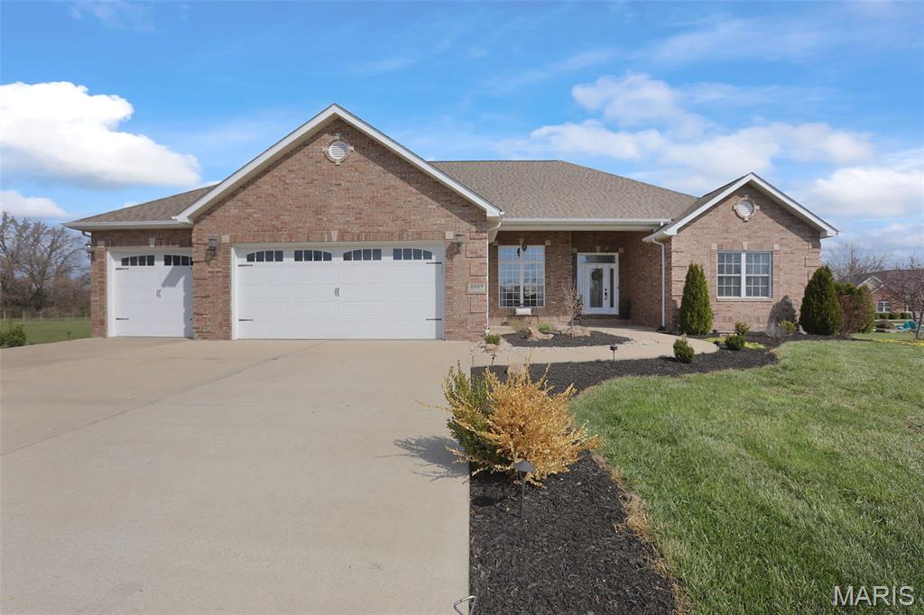 8609 Maple Grove Road Edwardsville, IL 62025 - Photo 3 of 73 Gallery Image 3