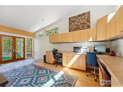 a view of sitting area with an ocean view