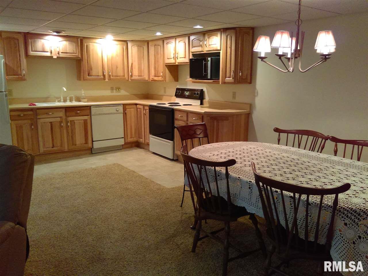 3322 Middle Road Davenport, IA 52803 - Photo 20 of 24 Gallery Image 20