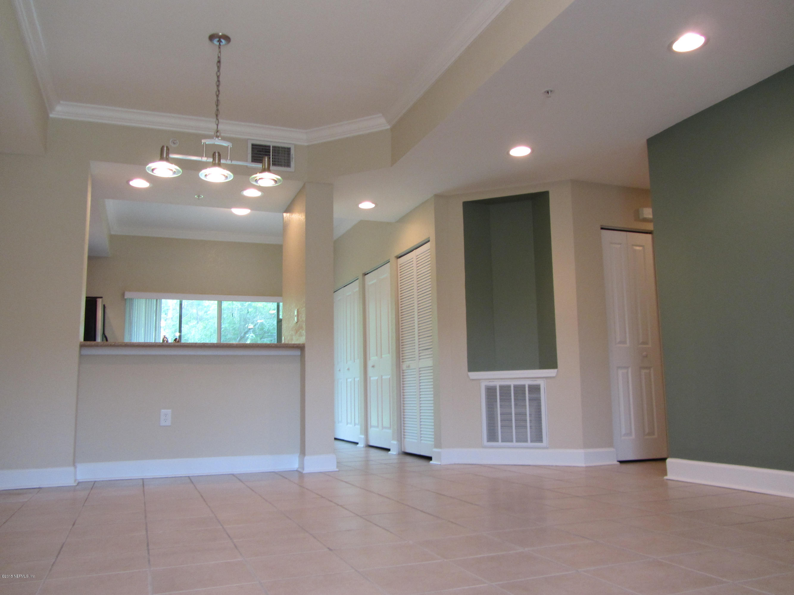 9745 Touchton Road, Unit 803 Jacksonville, FL 32246 - Photo 15 of 52 Dining area