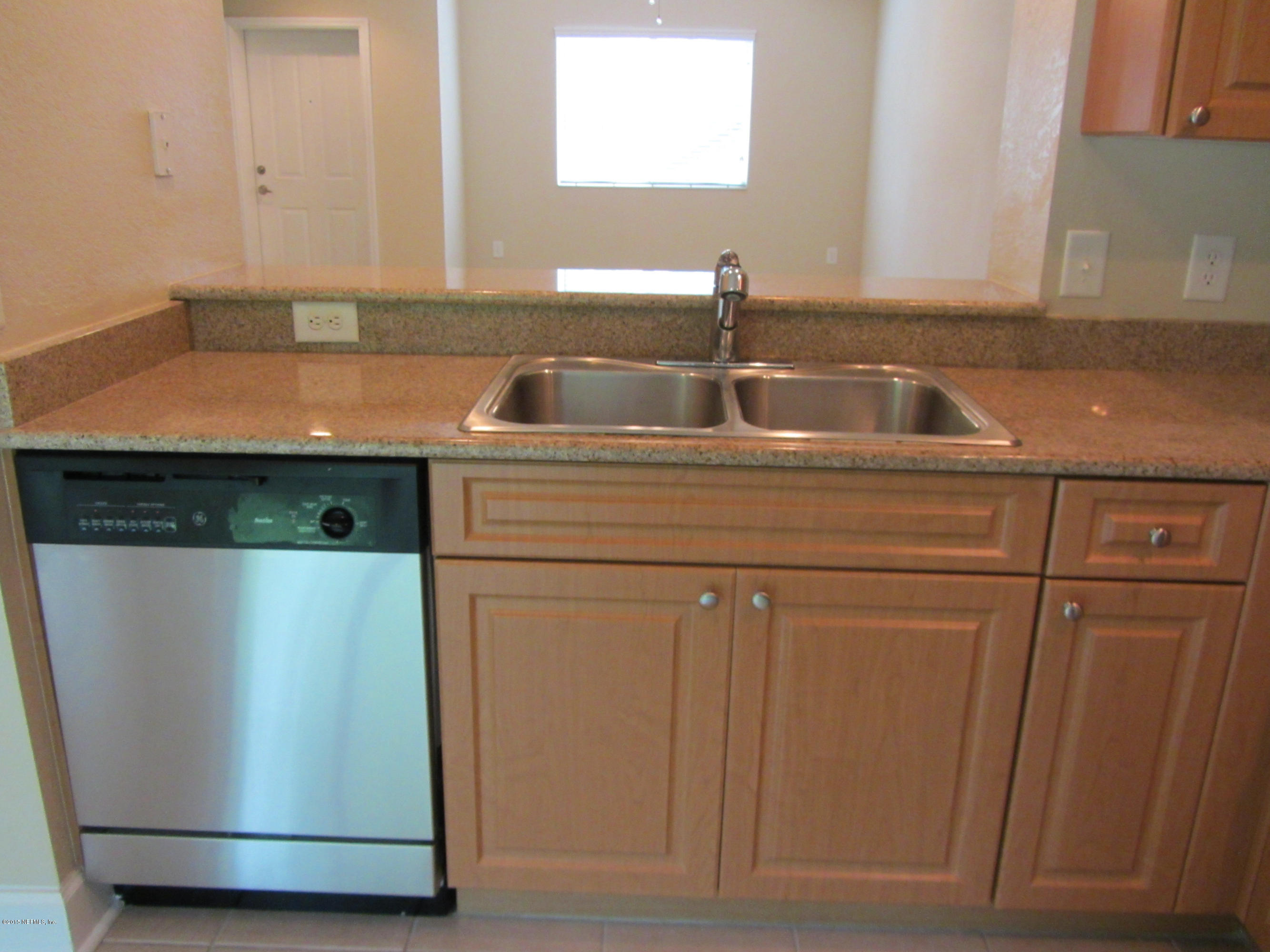 Upclose sink and granite