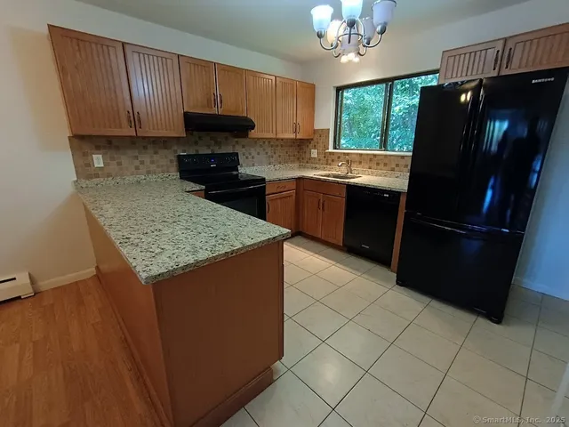 $169,900 | 192 Kaynor Drive, Unit K, Waterbury, CT 06708