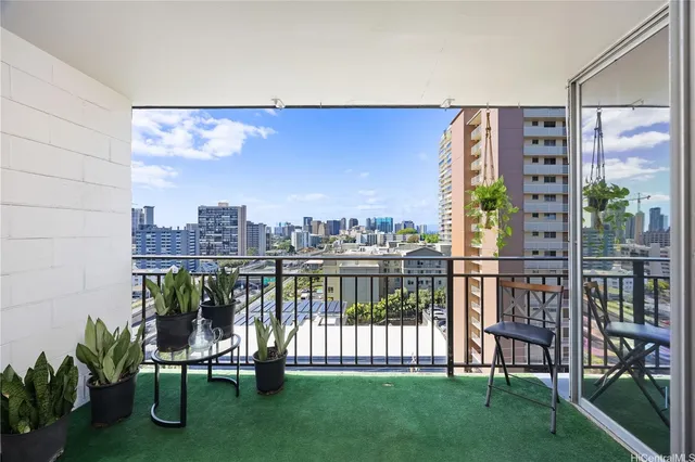 $335,000 | 1415 Victoria Street, Unit 908, Honolulu, HI 96822