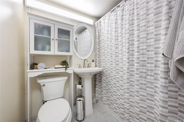 $335,000 | 1415 Victoria Street, Unit 908, Honolulu, HI 96822