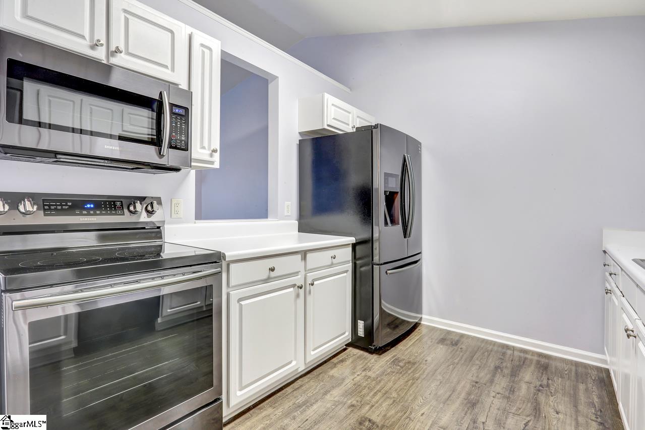 908 Pelham Square Way Greer, SC 29650 - Photo 3 of 18 Gallery Image 3