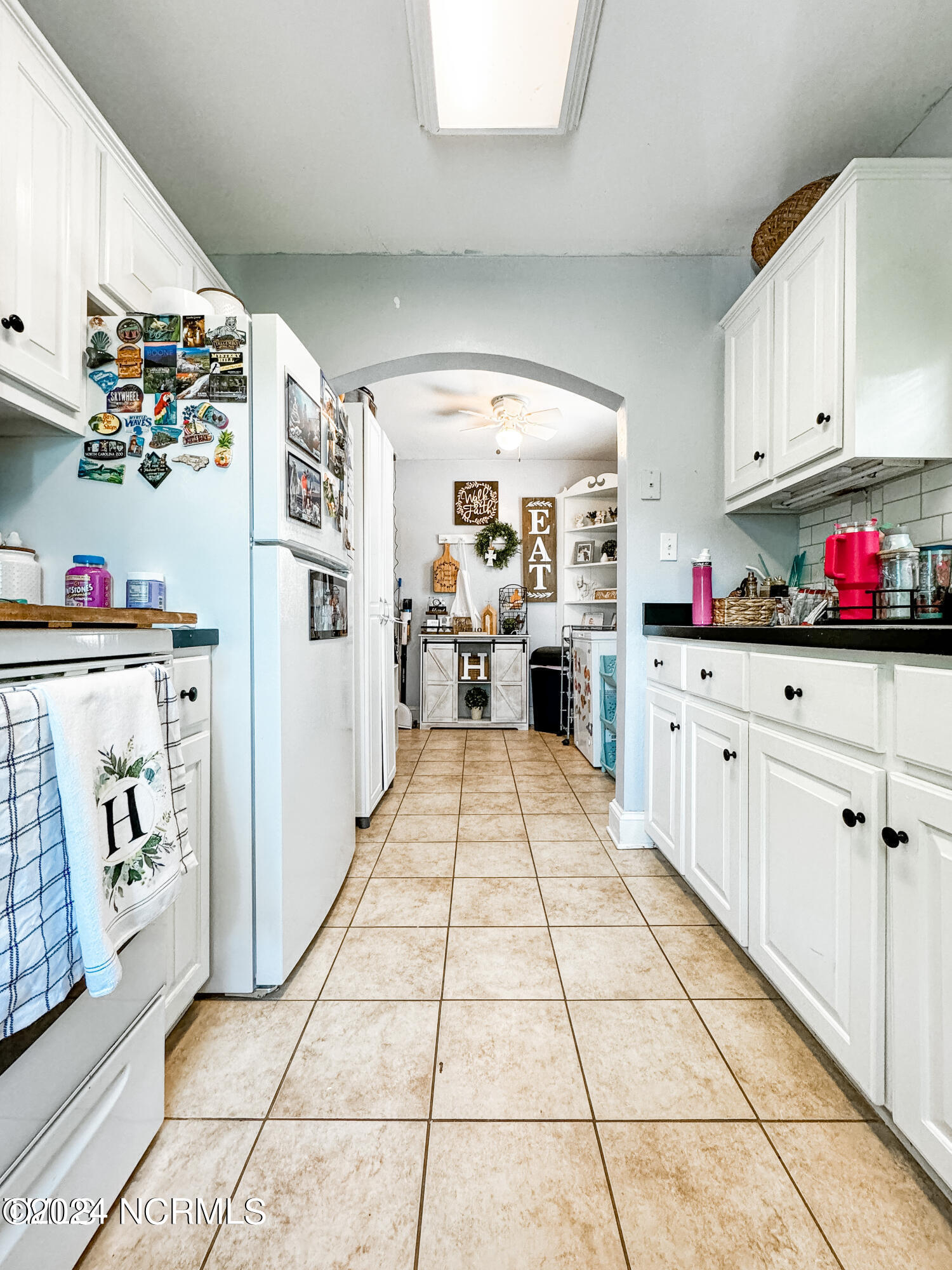 417 South Raleigh Street Wallace, NC 28466 - Photo 23 of 35 kitchen 4