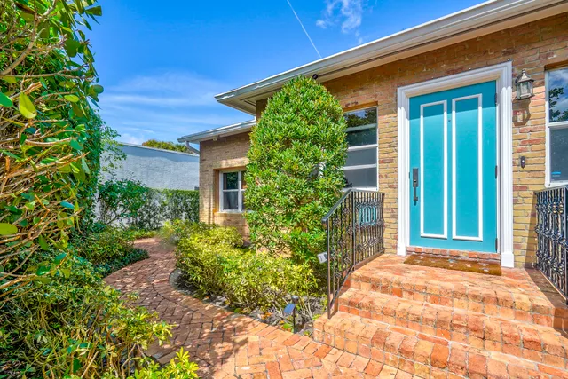 $6,950 | 411 26th Street, West Palm Beach, FL 33407