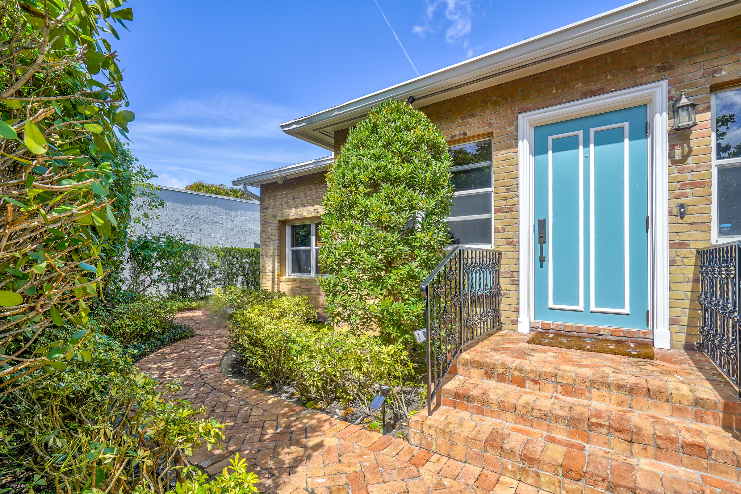 411 26th Street West Palm Beach, FL 33407 - Photo 3 of 65 41126St-5