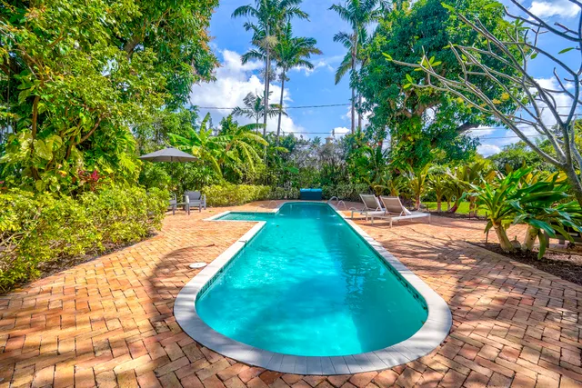 $6,950 | 411 26th Street, West Palm Beach, FL 33407