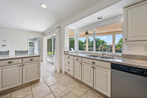 $3,600,000 | 1051 Gulfstream Way, Singer Island, FL 33404