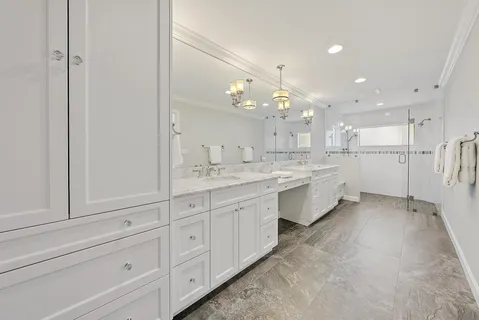 $3,600,000 | 1051 Gulfstream Way, Singer Island, FL 33404