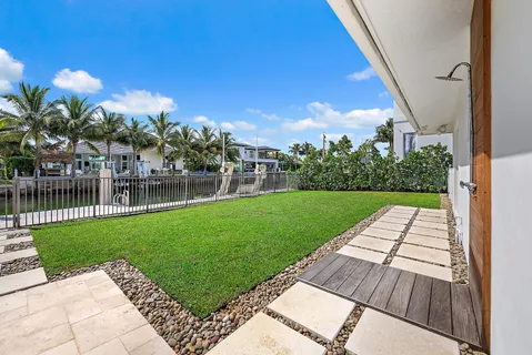 $3,600,000 | 1051 Gulfstream Way, Singer Island, FL 33404