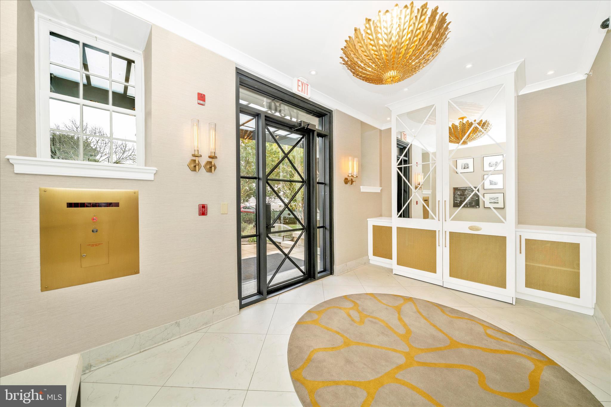 1750 16th Street Northwest, Unit 4 Washington, DC 20009 - Photo 44 of 53 a view of an entryway