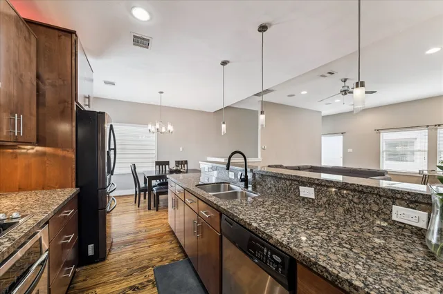 $410,000 | 1508 Crockett Street, Unit C, Houston, TX 77007
