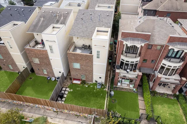 $410,000 | 1508 Crockett Street, Unit C, Houston, TX 77007