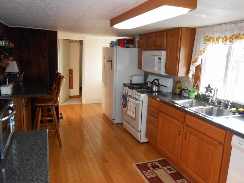 587 Amity Ridge Road Amity, PA 15311 - Photo 3 of 25 Equipped kitchen