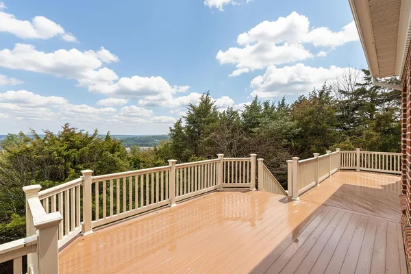 $1,100,000 | 3 Walnut Valley Lane, Weyers Cave, VA 24486
