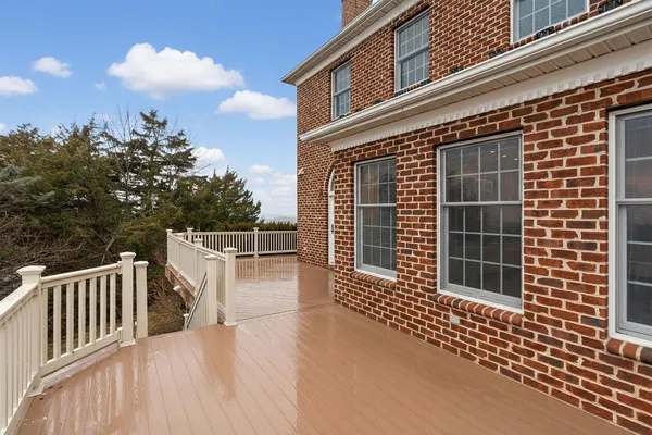 $1,100,000 | 3 Walnut Valley Lane, Weyers Cave, VA 24486