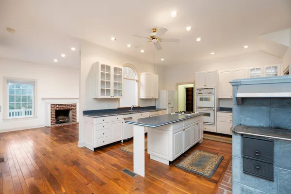 $1,100,000 | 3 Walnut Valley Lane, Weyers Cave, VA 24486