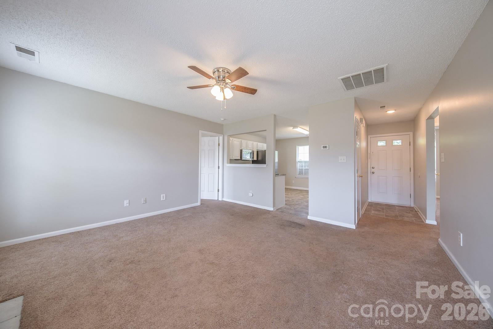 3003 Fairglen Road Charlotte, NC 28269 - Photo 4 of 17 Gallery Image 4