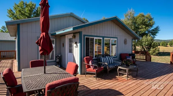 $650,000 | 103 West 420 North, Shoshone, ID 83352