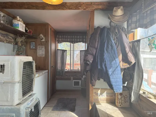 $650,000 | 103 West 420 North, Shoshone, ID 83352