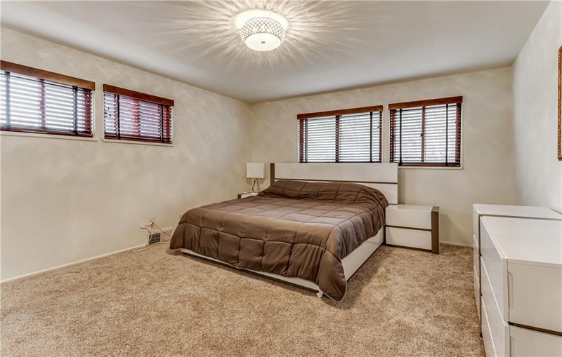 2335 Marbury Road Pittsburgh, PA 15221 - Photo 14 of 23 Gallery Image 14