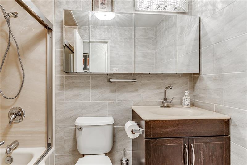 2335 Marbury Road Pittsburgh, PA 15221 - Photo 18 of 23 Gallery Image 18
