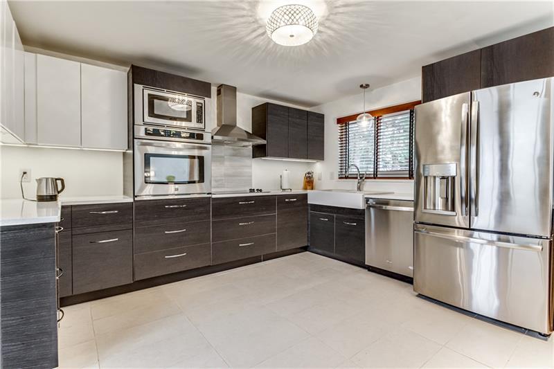 2335 Marbury Road Pittsburgh, PA 15221 - Photo 6 of 23 Gallery Image 6