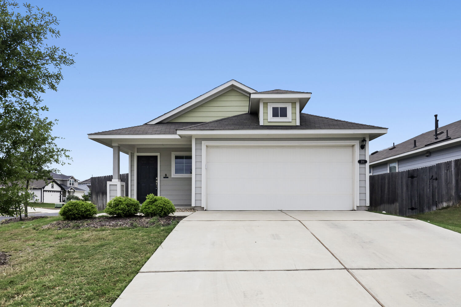 201 Stein Road Georgetown, TX 78626 - Photo 3 of 28