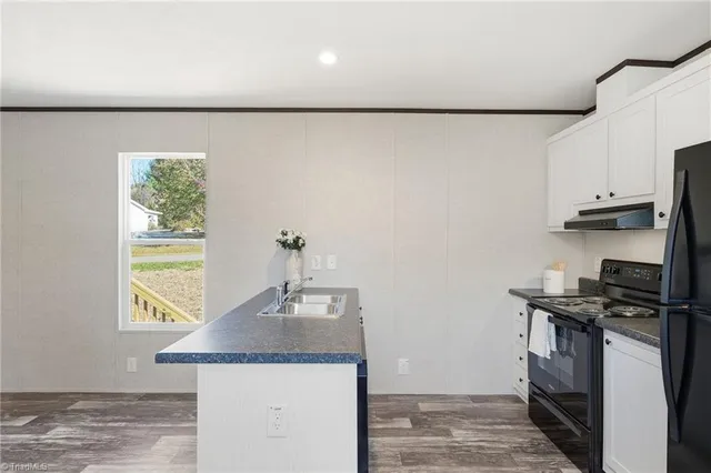 $160,900 | 185 Glen Terrace, Mount Airy, NC 27030