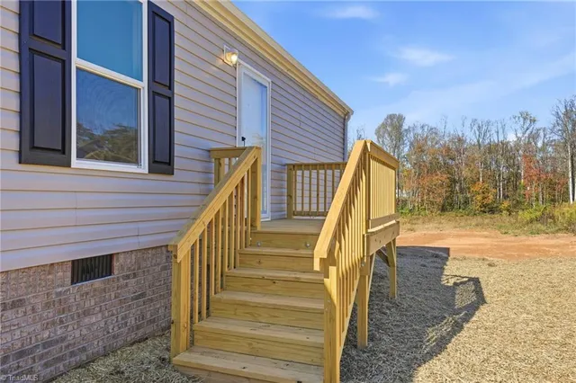 $160,900 | 185 Glen Terrace, Mount Airy, NC 27030