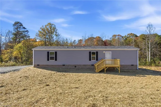 $160,900 | 185 Glen Terrace, Mount Airy, NC 27030