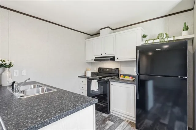 $160,900 | 185 Glen Terrace, Mount Airy, NC 27030