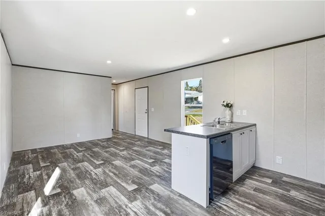 $160,900 | 185 Glen Terrace, Mount Airy, NC 27030