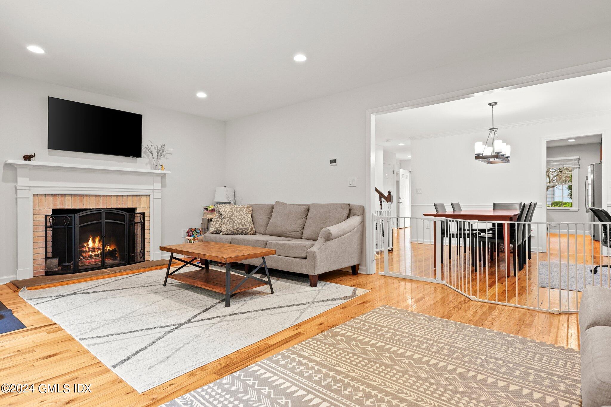 78 River Road, Unit 9 Cos Cob, CT 06807 - Photo 14 of 49 15-web-or-mls-78-river-rd-unit-9