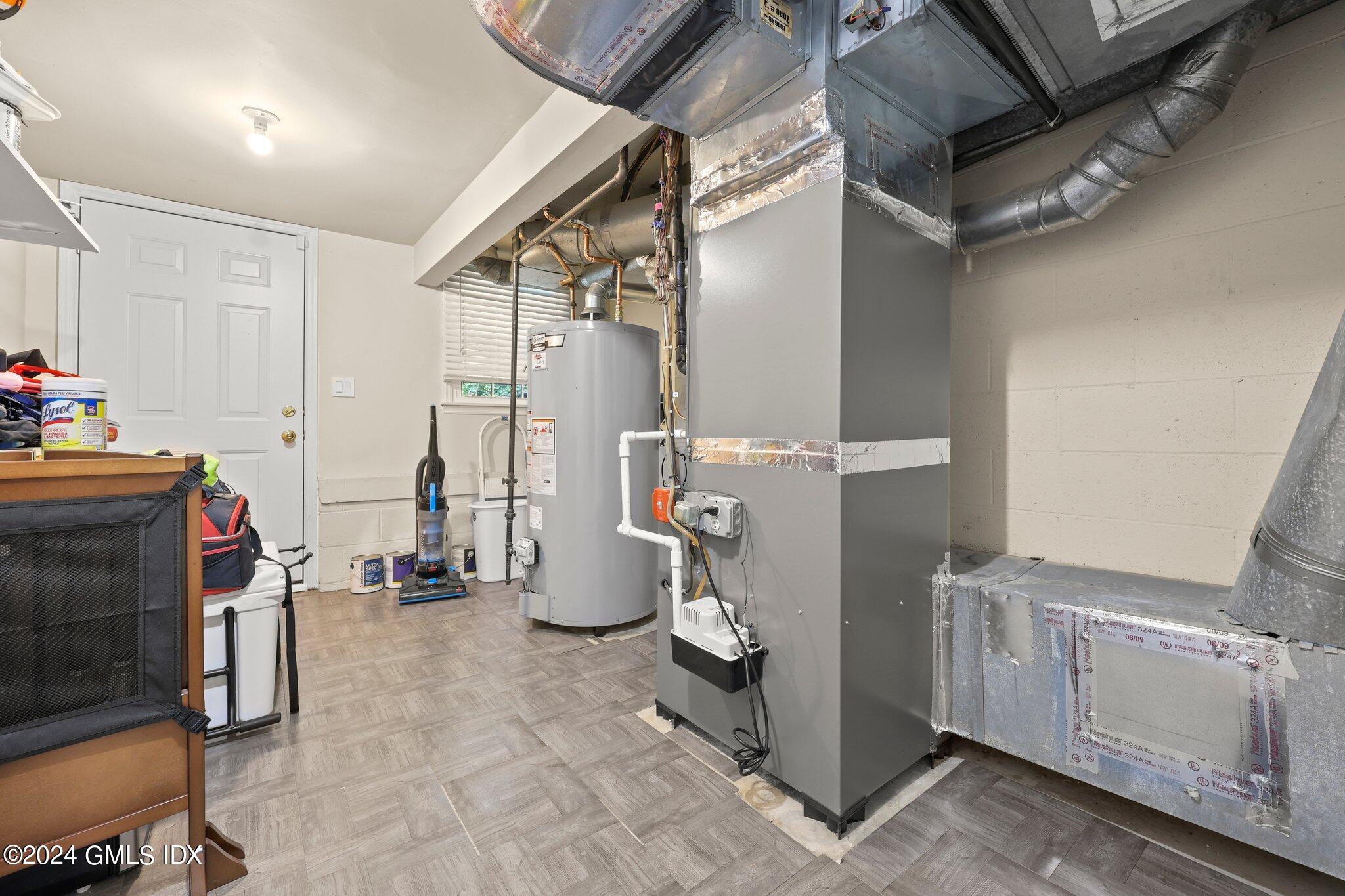 78 River Road, Unit 9 Cos Cob, CT 06807 - Photo 33 of 49 38-web-or-mls-78-river-rd-unit-9