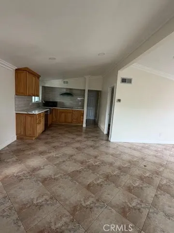 $4,000 | 957 South Salem Street, Anaheim, CA 92802